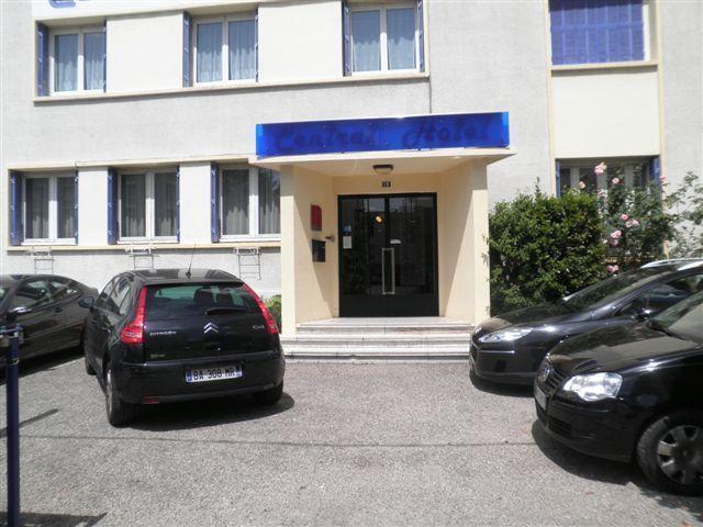 Central Hotel Saint-Priest  Zewnętrze zdjęcie