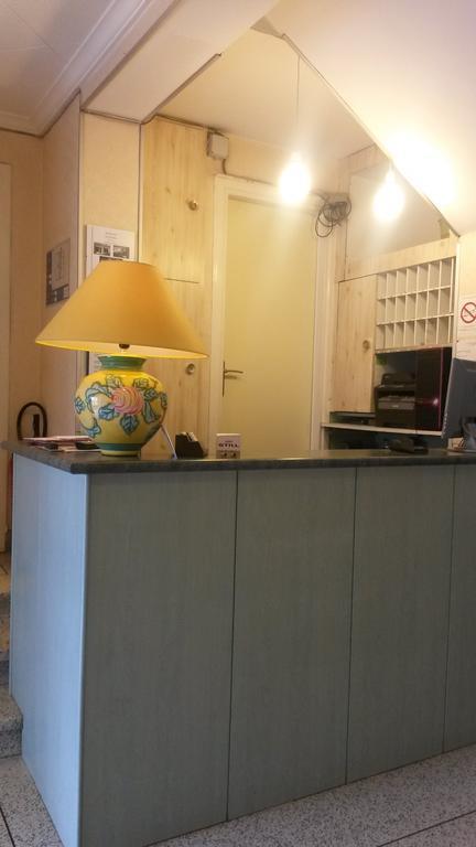 Central Hotel Saint-Priest  Zewnętrze zdjęcie